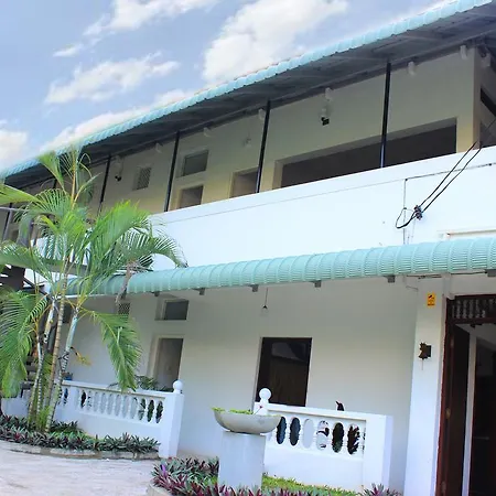 Mount Villa-3